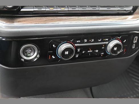 Used 2023 Chevrolet Silverado 1500 LT image 25