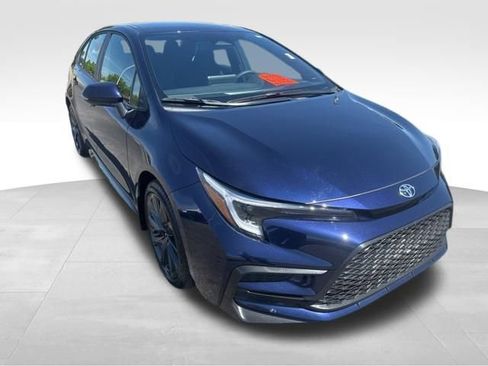 Used 2025 Toyota Corolla SE image 7