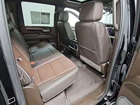 Used 2024 GMC Sierra 2500 Denali w/ Technology Package image 37