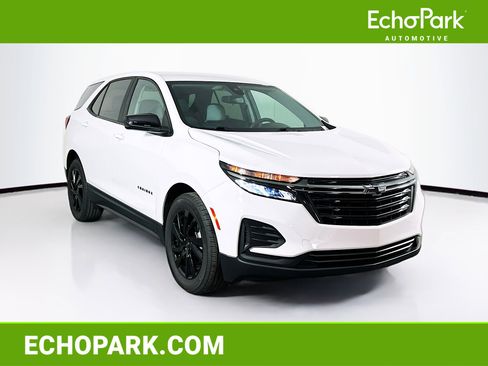 Used 2023 Chevrolet Equinox LS w/ LS Convenience Package FWD image 1
