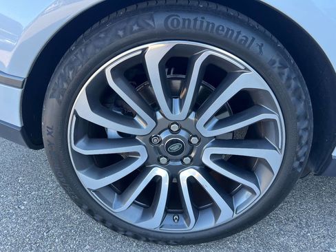 Used 2019 Land Rover Range Rover Supercharged image 34