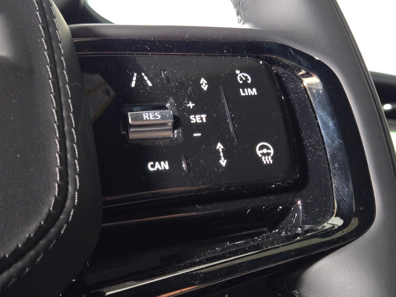 New 2026 Land Rover Range Rover Sport Dynamic SE AWD/4WD image 25