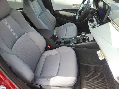 Used 2026 Toyota Corolla SE FWD image 12