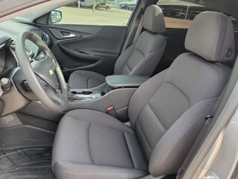 Used 2025 Chevrolet Malibu LT FWD image 15