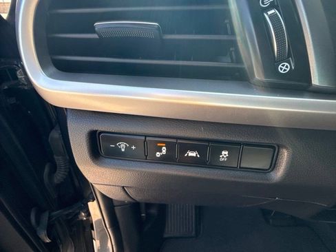 Used 2020 Kia Telluride LX FWD image 10