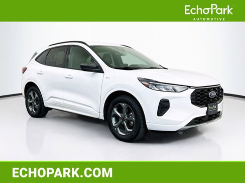 Used 2023 Ford Escape ST-Line image 1
