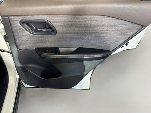 Used 2022 Nissan Rogue S FWD image 28