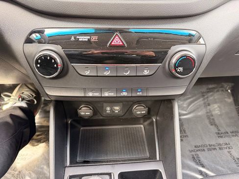 Used 2016 Hyundai Tucson SE w/ Option Group 02 image 27