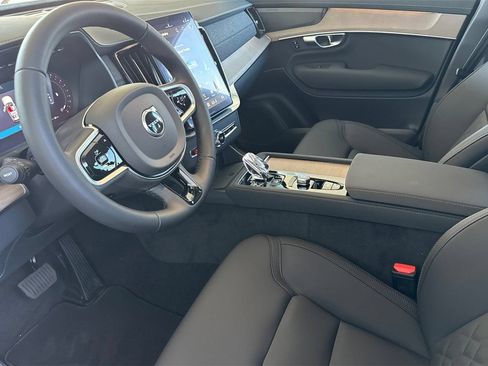 Used 2026 Volvo XC90 B5 Plus w/ Protection Package AWD/4WD image 13