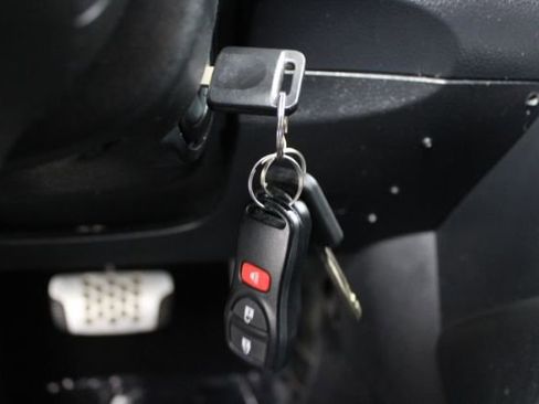 Used 2004 Nissan 350Z Enthusiast w/ Aerodynamics Pkg image 13