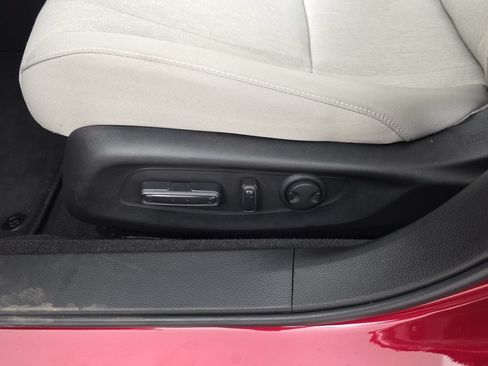 Certified 2025 Honda Accord SE image 23