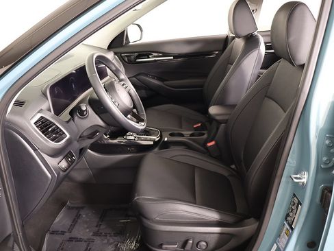 Certified 2026 Kia Seltos EX w/ EX Sunroof Package FWD image 30