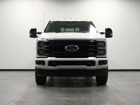Used 2026 Ford F250 Platinum AWD/4WD image 9