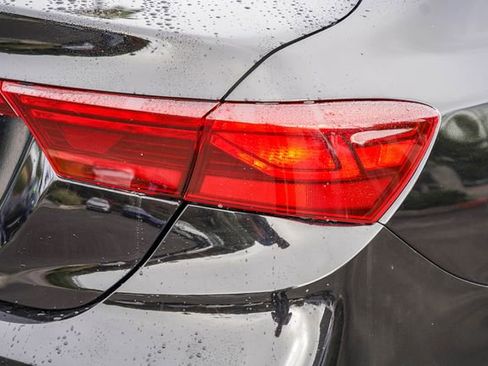 Certified 2022 Kia Forte LXS image 8