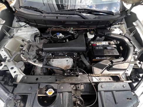 Used 2017 Nissan Rogue S AWD/4WD image 18