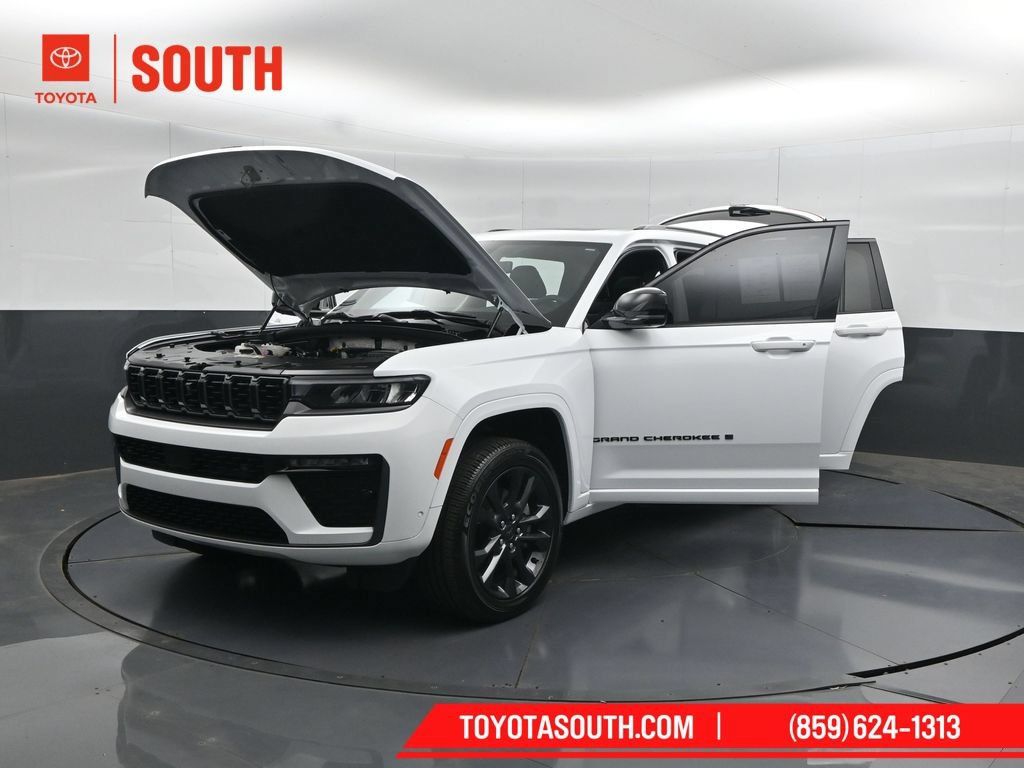 Used 2026 Jeep Grand Cherokee L Limited AWD/4WD image 63