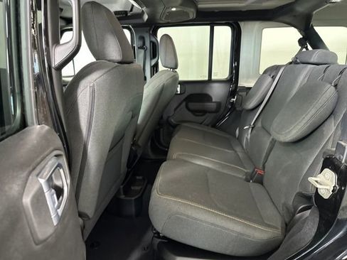 Used 2024 Jeep Wrangler Unlimited w/ Convenience Group image 25