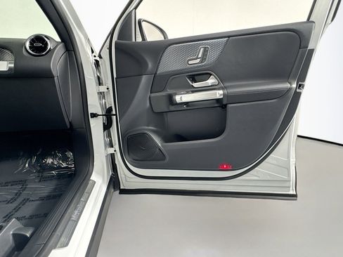 New 2026 Mercedes-Benz GLB 250 image 23
