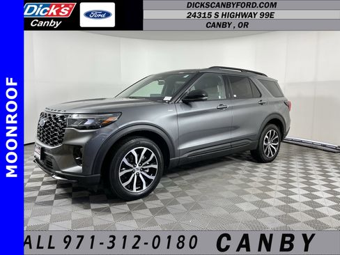 Used 2025 Ford Explorer ST-Line image 1