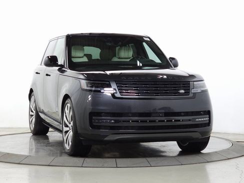 Certified 2025 Land Rover Range Rover SE AWD/4WD image 7