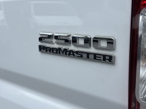 Used 2025 RAM ProMaster 2500 w/ Convenience Group FWD image 36