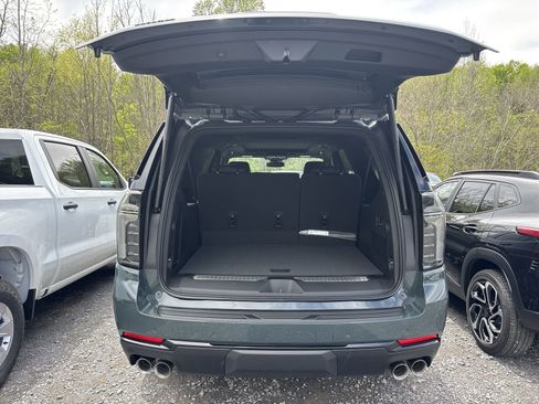 New 2026 Chevrolet Suburban Z71 w/ Comfort Package image 24