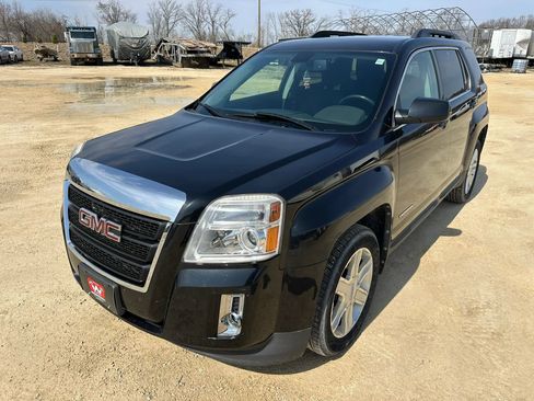 Used 2011 GMC Terrain SLE w/ Convenience Package image 2
