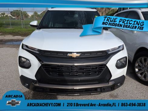 Used 2023 Chevrolet TrailBlazer ACTIV w/ Sun and Liftgate Package FWD image 8