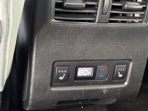 Used 2025 Mitsubishi Outlander SEL image 22