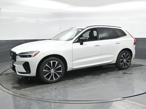 Used 2024 Volvo XC60 B5 Plus w/ Protection Package Premier image 7