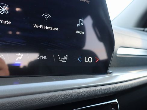 New 2026 Chevrolet Traverse LT w/ LPO, Floor Liner Package image 15