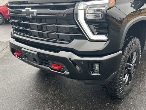 Used 2025 Chevrolet Silverado 2500 LTZ w/ Trail Boss Package image 6