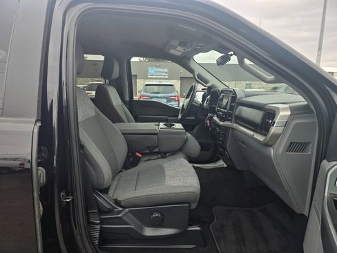 Used 2022 Ford F150 XLT w/ Max Trailer Tow Package image 16