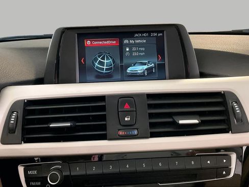 Used 2018 BMW 320i Sedan w/ Convenience Package RWD image 6