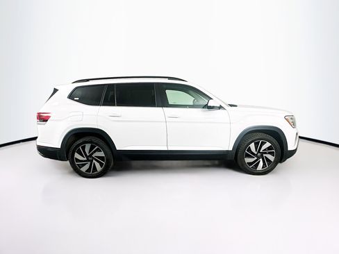 Used 2025 Volkswagen Atlas SE image 10