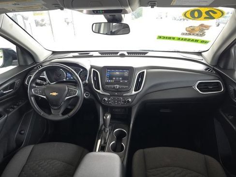Used 2020 Chevrolet Equinox LT AWD/4WD image 2