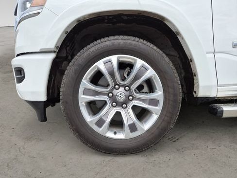 Used 2023 RAM 1500 Limited w/ Body Color Bumper Group AWD/4WD image 9