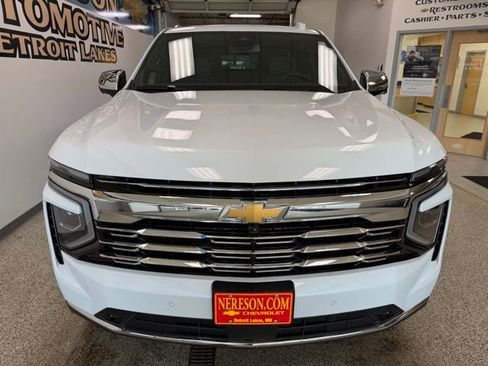 New 2026 Chevrolet Tahoe Premier w/ Sun And Tow Package AWD/4WD image 3