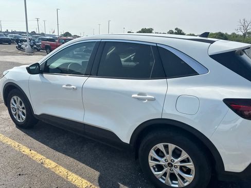 Used 2023 Ford Escape Active AWD/4WD image 19
