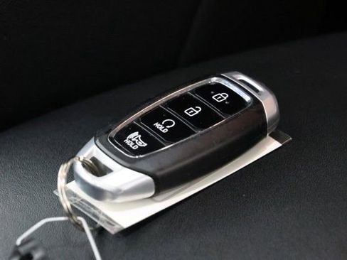 Used 2025 Hyundai Venue SEL FWD image 34