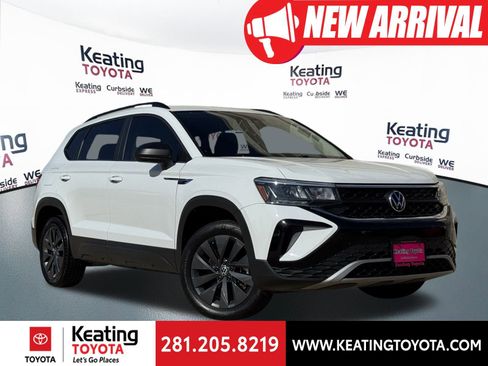 Used 2022 Volkswagen Taos S image 1