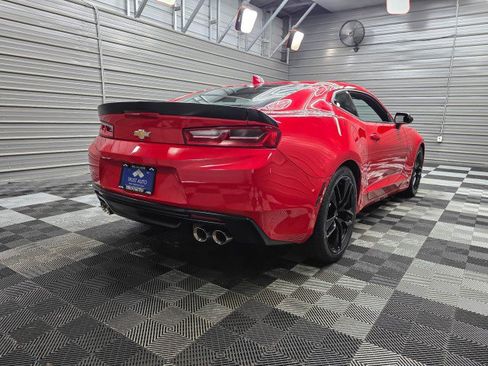 Used 2018 Chevrolet Camaro LS RWD image 5