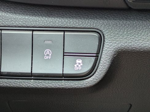 Certified 2024 Kia Seltos S FWD image 18