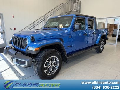 Used 2024 Jeep Gladiator Sport