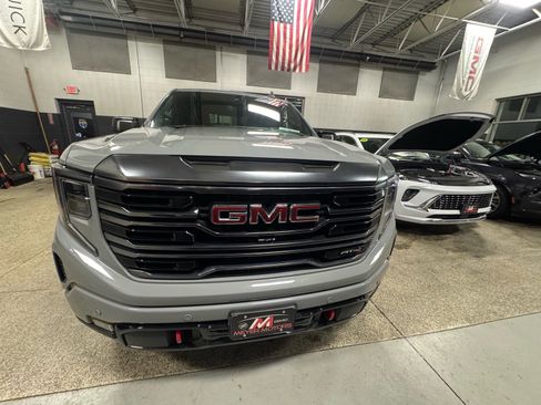 Used 2024 GMC Sierra 1500 AT4 w/ Technology Package image 2