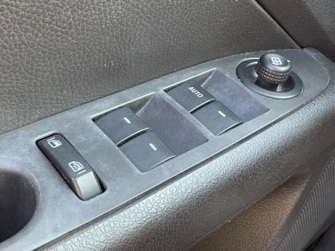 Used 2006 Ford Fusion SE image 20