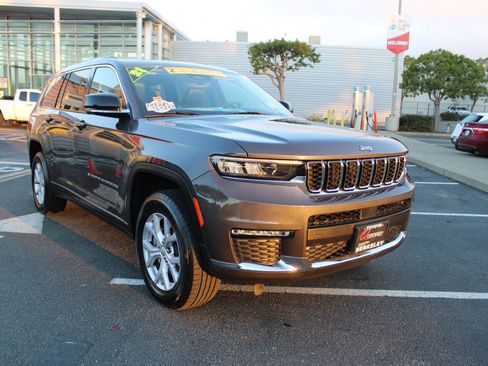 Used 2021 Jeep Grand Cherokee L Limited image 1