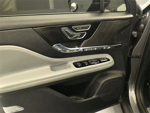 Used 2021 Lincoln Corsair AWD w/ Towing Package I image 13