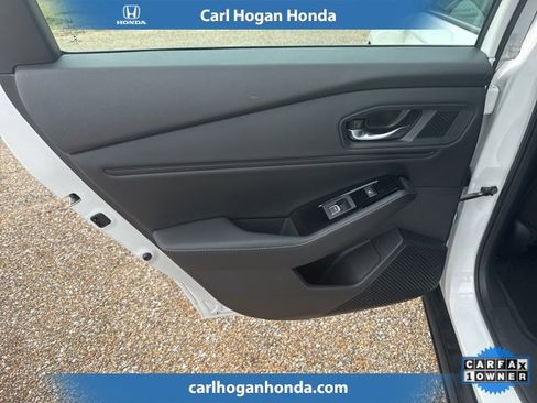 Used 2023 Honda Accord Touring image 11