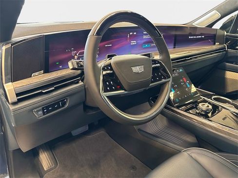 New 2026 Cadillac Escalade IQ Luxury 2 image 19